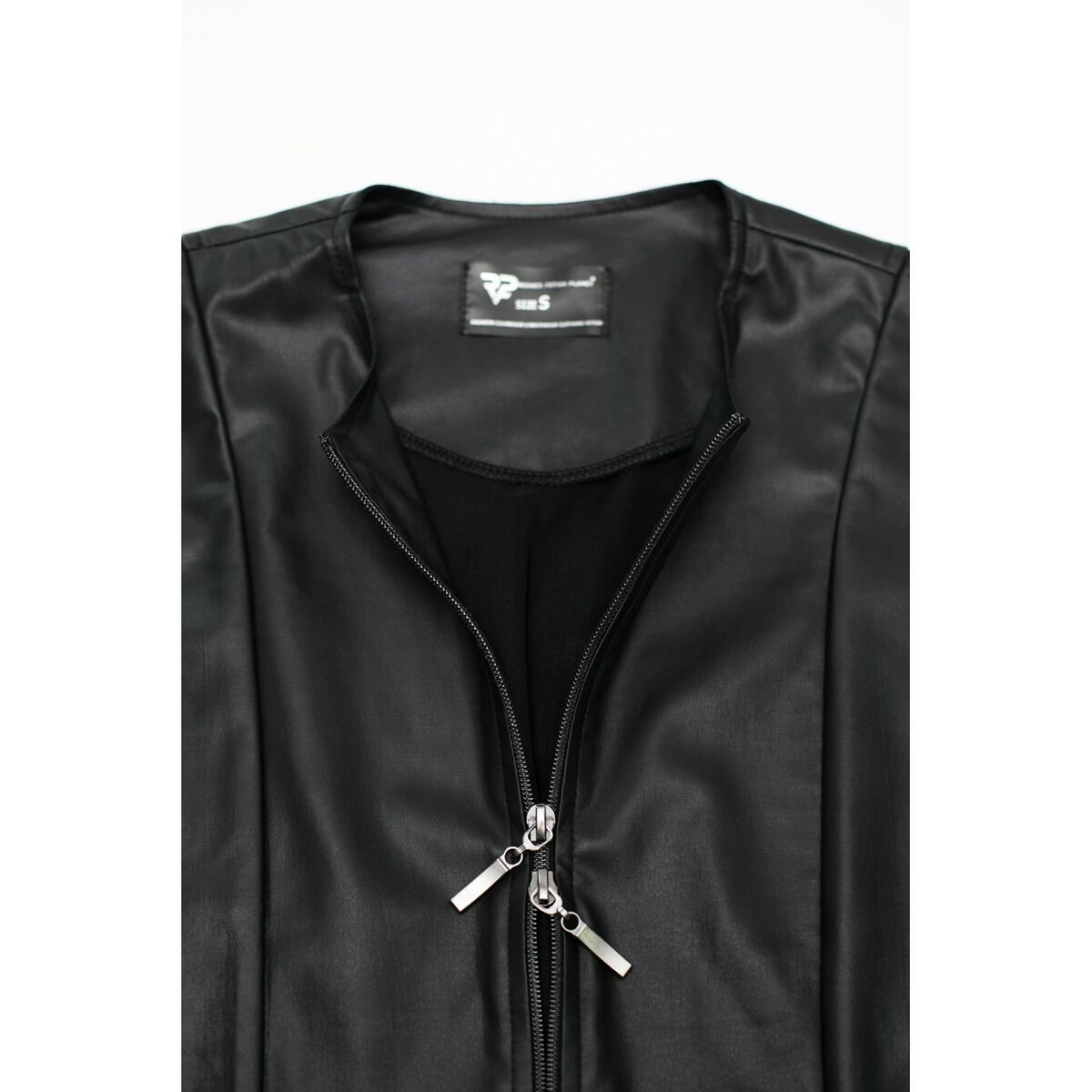 V4H69CA5F1E6C4A4AA4CA1E6CBB3F698106R6843079P8